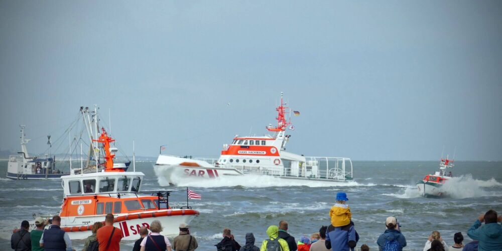 Tag der Seenotretter, Boote auf dem Wasser